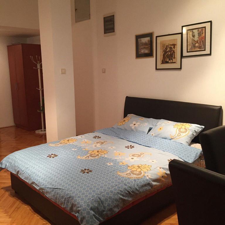 Apartment The Royal Pg Podgorica Exterior photo